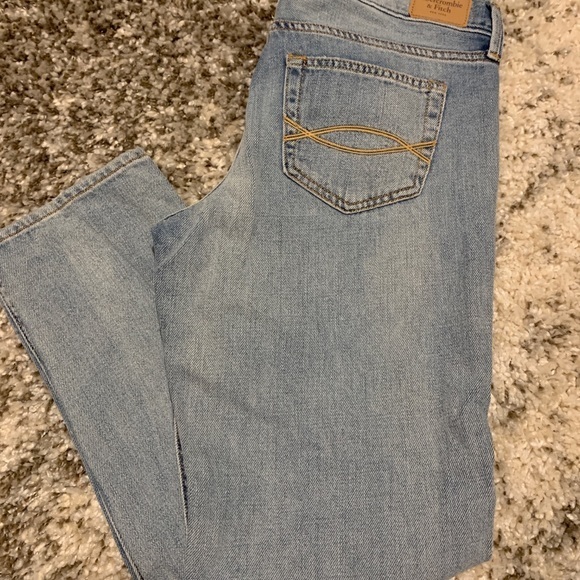 Abercrombie&Fitch Boyfriend Straight Leg Jeans 27 - Picture 2 of 4